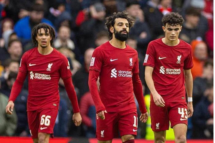ليفربول يبحث عن استعادة مكانته أمام نيوكاسل بالدوري الإنجليزي