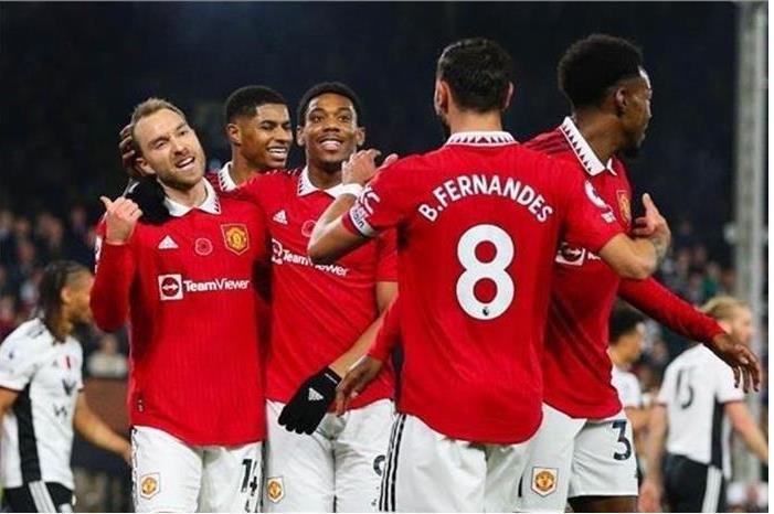 مانشستر يونايتد يواجه كريستال بالاس في الدوري الإنجليزي