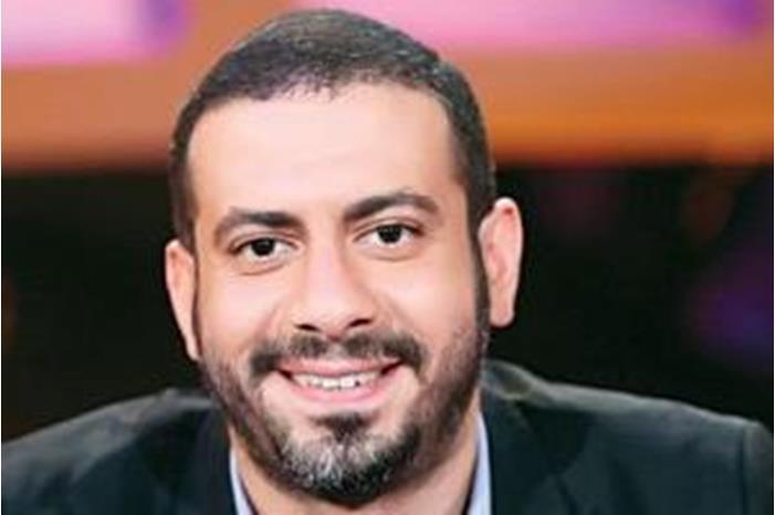 محمد فراج يكشف حقيقة خروجه من سباق دراما رمضان
