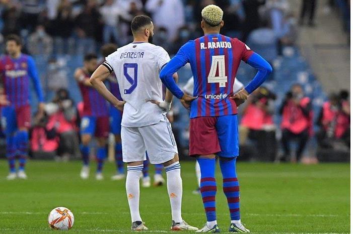 10 قنوات مفتوحة مجانية تنقل مباراة برشلونة وريال مدريد