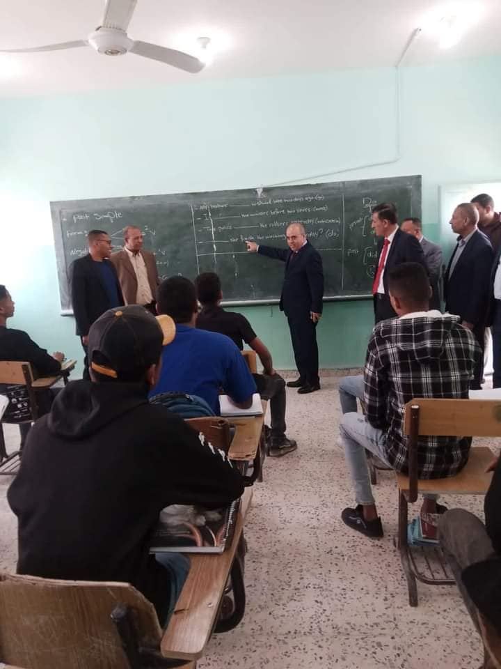 بالصور ... وزير التربية يتفقد عددا من مدارس التابعة للواءي الأغوار الجنوبية والقصر