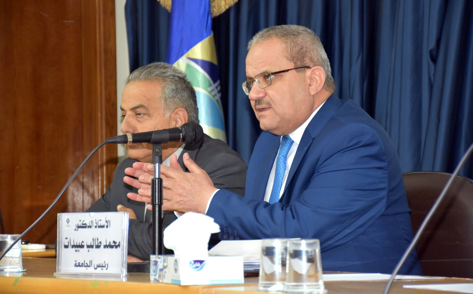 رئيس جامعة جدارا يلتقي كلية العلوم وتكنولوجيا المعلومات وعمداء كليات الدراسات العليا 
