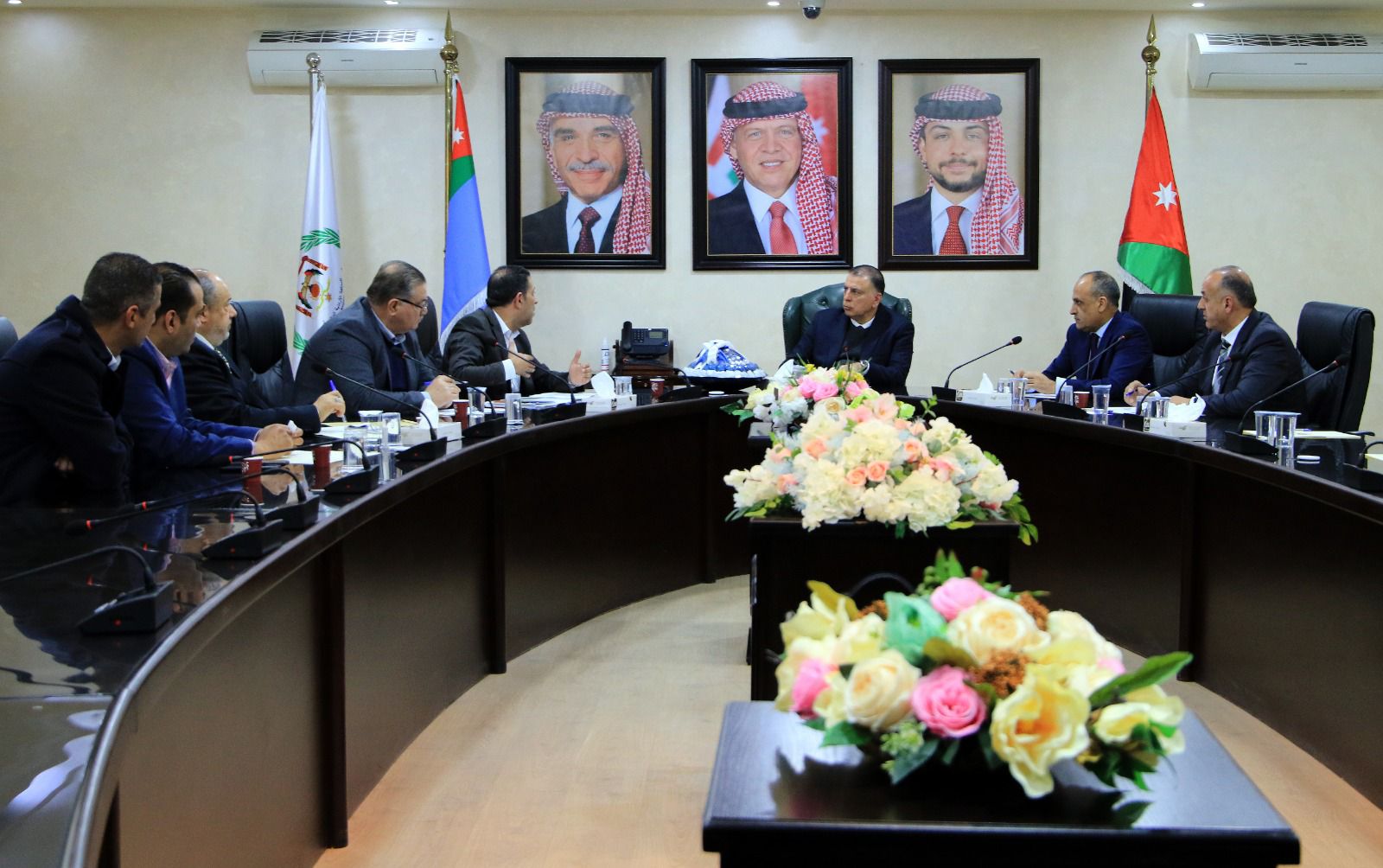 الفرايه يلتقي وفدا من جمعية مستثمري شرق عمان الصناعية