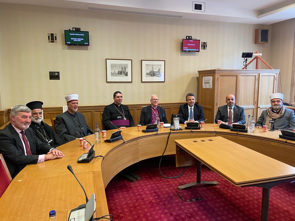 بتنظيم من السفارة الأردنية في لندن: قيادات إسلامية ومسيحية مقدسية تختم زيارة لبريطانيا