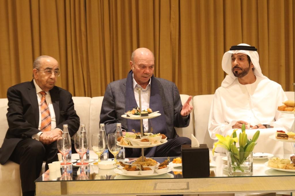 معالي الشيخ خليفة بن محمد بن خالد آل نهيان سفير دولة الإمارات في عمّان يستضيف رئيس مجلس الاعيان وأعضاء لجنة الأخوة