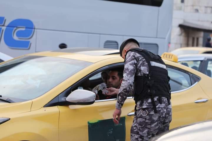 بالصور.. نشامى الأمن العام وقت الغروب أول ايام الشهر الفضيل بالصور.. نشامى الأمن العام وقت الغروب أول ايام الشهر الفضيل