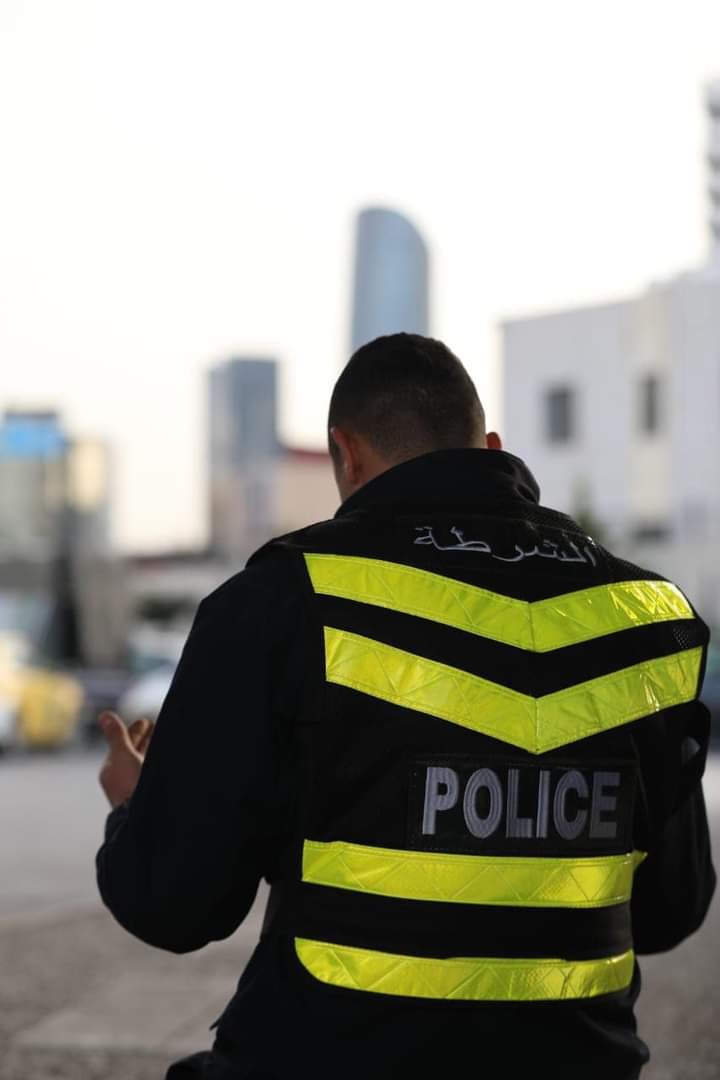 بالصور.. نشامى الأمن العام وقت الغروب أول ايام الشهر الفضيل بالصور.. نشامى الأمن العام وقت الغروب أول ايام الشهر الفضيل