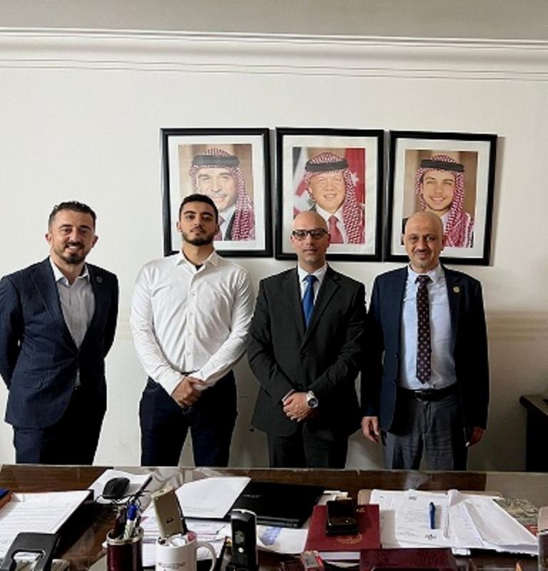 الملحق الثقافي الأردني بالقاهرة يستقبل وفد عمان الأهلية المشارك بمعرض EDU GATE للجامعات
