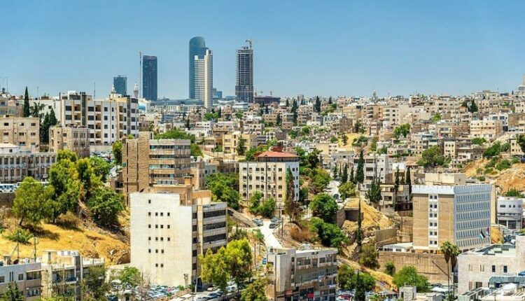درجات حرارة حول معدلاتها الطبيعية اليوم