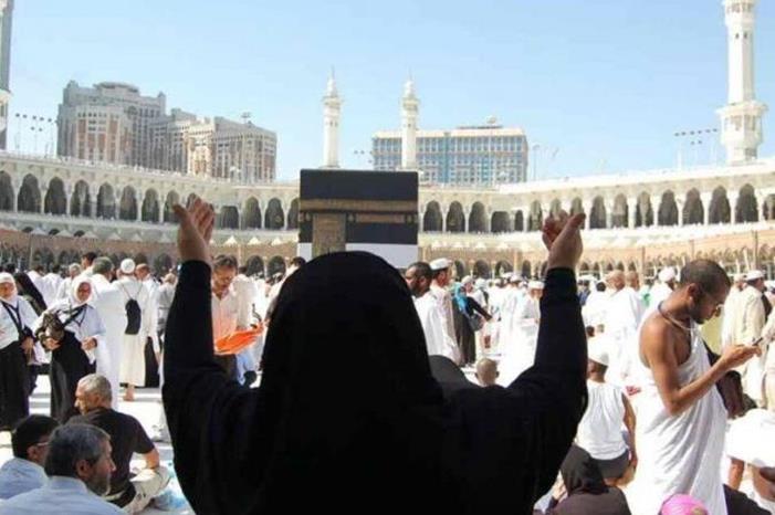 الأوقاف تبدأ تسليم تصاريح الحج اعتبارا من اليوم
