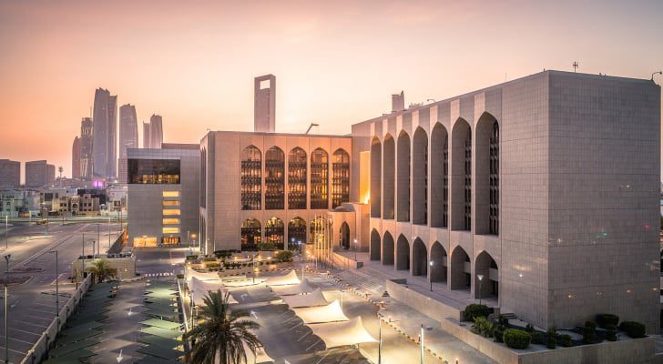 الإمارات تلغي رخصة بنك روسي بسبب عقوبات أمريكية