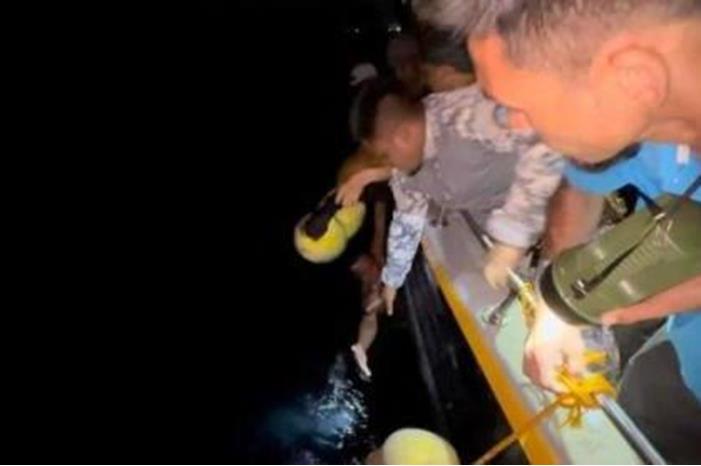 الفلبين.. مقتل 12 شخصا جراء حريق عبارة