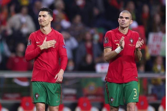 المخضرم بيبي في طريقه لنادي النصر