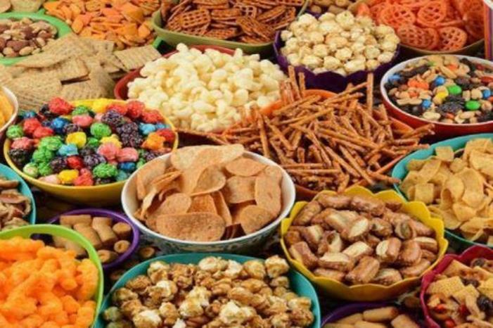 اليك سبب ادمان المقرمشات والشيبس