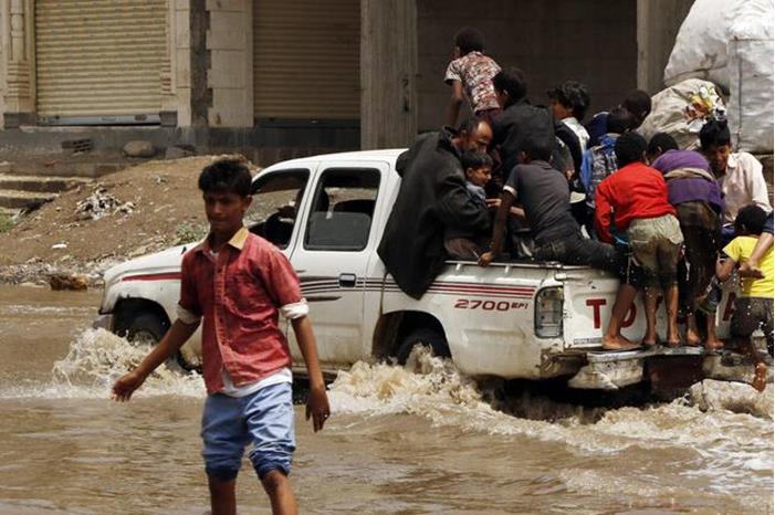 اليمن يوجه نداء عاجلا لإغاثة آلاف المتضررين جراء السيول