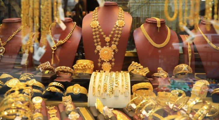 انخفاض أسعار الذهب محليا ٢٠ قرشا الثلاثاء