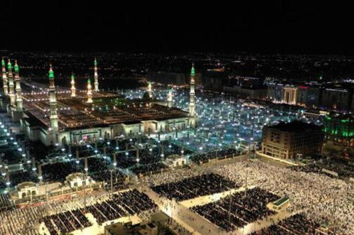 انقاذ معتمر في الحرم النبوي توقف قلبه 10 دقائق