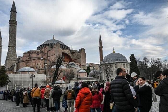 خبير تركي يحذر من زلزال كبير في إسطنبول