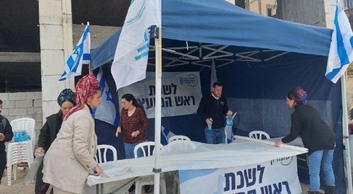 رئيس مجلس مستوطنات يفتتح مكتبا على طريق حوارة العام