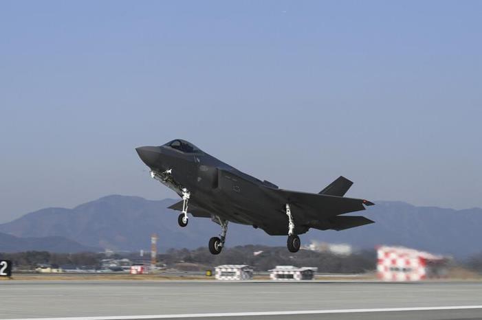 كوريا الجنوبية توافق على شراء مقاتلات F-35A وصواريخ SM-6
