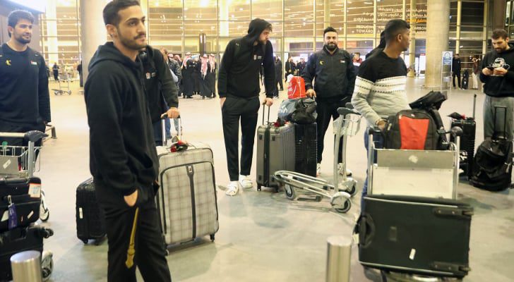 منتخب الصقور يعود إلى الوطن بعد التأهل إلى كأس العالم - فيديو