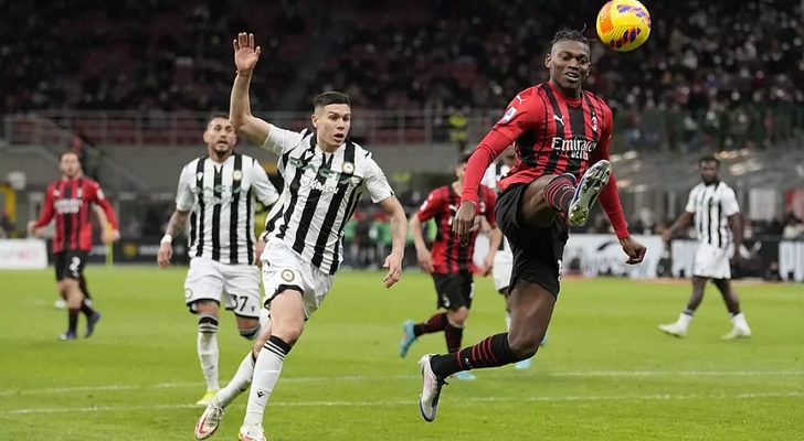 مواجهات نارية في الملاعب الأوروبية مساء السبت