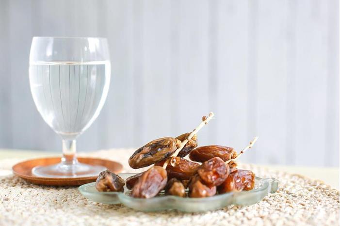 نصائح طبية لتخفيف الشعور بالعطش في رمضان