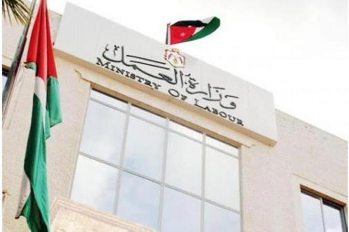 وظائف شاغرة للذكور والاناث في قطاع الألبسة