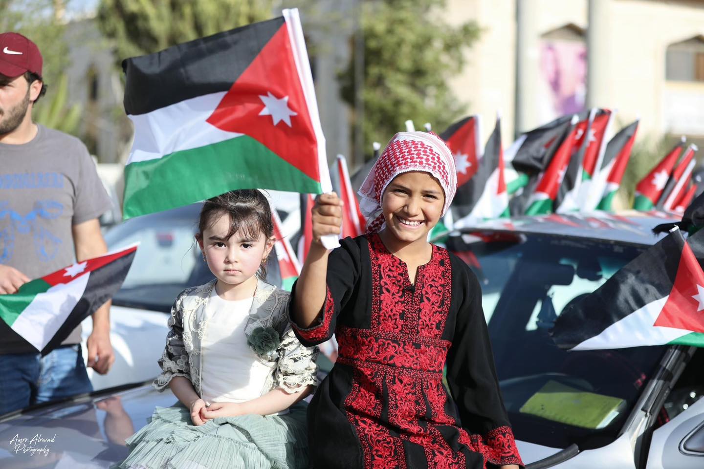 صور ... احتفالات عيد الاستقلال تعم محافظات المملكة