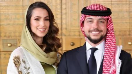 زين تغيّر اسم الشبكة لـ " AL HUSSEIN" على هواتف المشتركين احتفالاً بزفاف ولي العهد