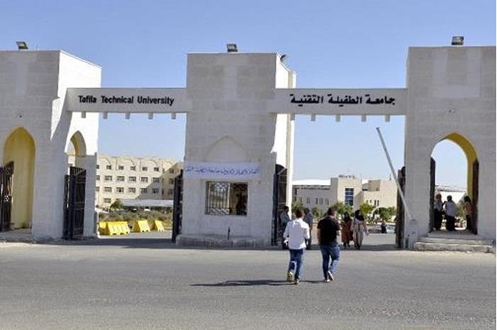 أمناء جامعة الطفيلة ومجلس المحافظة يبحثان الخطط والبرامج التنموية 