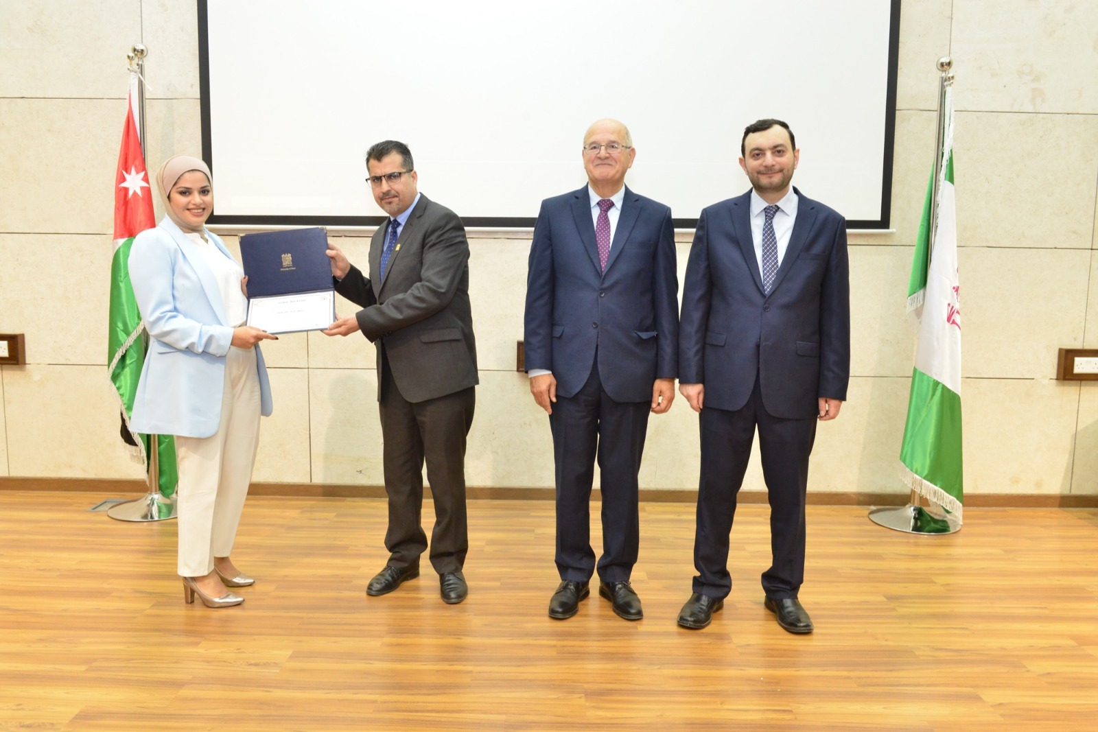 قسم التغذية في جامعة البترا ينظّم يومًا علميًا بعنوان: "صيحات التغذية بين العلم والادعاءات"