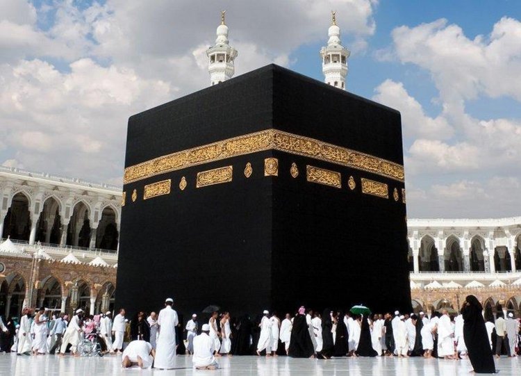 اختفاء ظل الكعبة.. ظاهرة فلكيه في سماء مكة اليوم