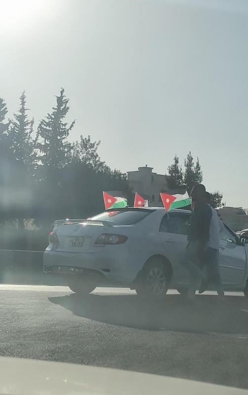 ازدحامات مرورية في عمّان تزامنا مع احتفالات الأردنيين بعيد الاستقلال