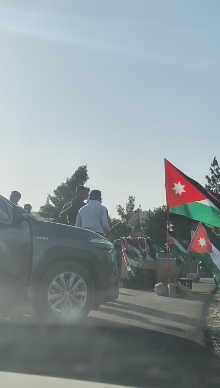 ازدحامات مرورية في عمّان تزامنا مع احتفالات الأردنيين بعيد الاستقلال