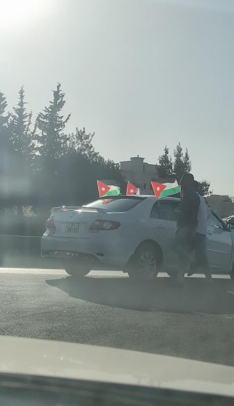 ازدحامات مرورية في عمّان تزامنا مع احتفالات الأردنيين بعيد الاستقلال