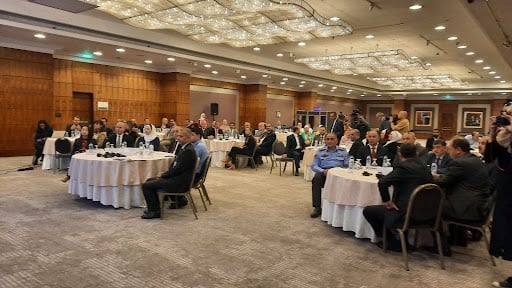 التربية والتعليم تطلق استراتيجية إدارة الأزمات والمخاطر لـ ٢٠٢٣ / ٢٠٢٧