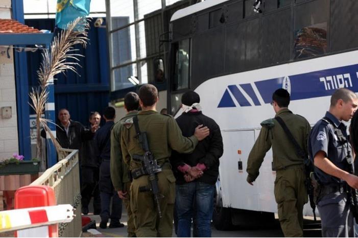 الاحتلال يعتقل 7 فلسطينيين من محافظة نابلس
