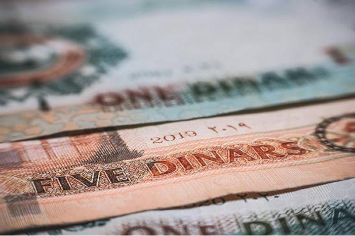 الصرافين: توقع ارتفاع نسبة حوالات المغتربين الأردنيين من 5 -15% الصيف الحالي