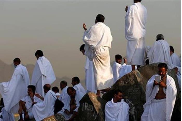 القومي للبحوث الفلكية يُحدد تاريخ وقفة عرفة وعيد الأضحى