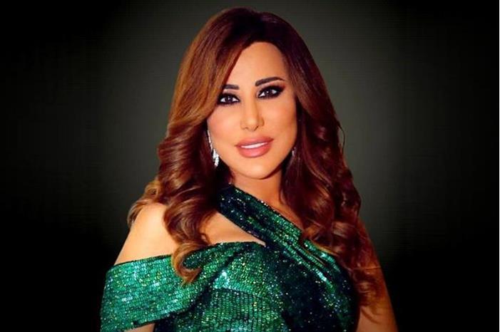 نجوى كرم بتصميم مصنوع من قشور الموز والكاكاو على غلاف ألبومها الجديد -صورة