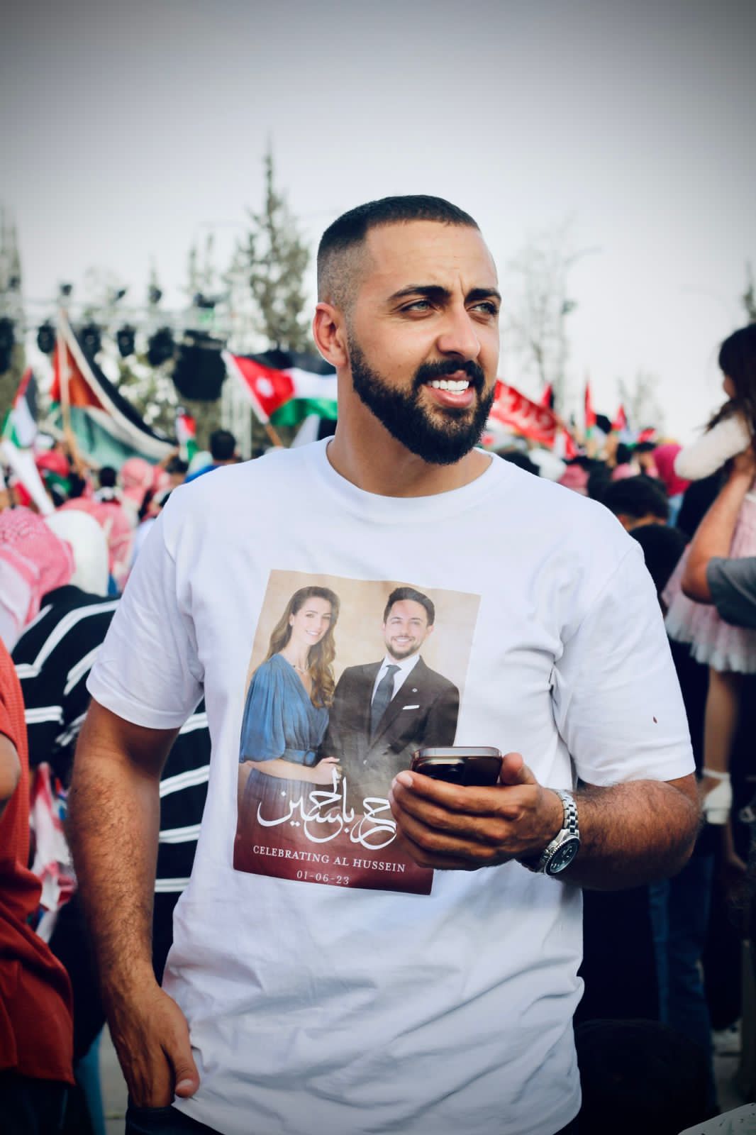 الدميسي  ينحر ٦ جمال احتفالا بزفاف ولي العهد. فيديو