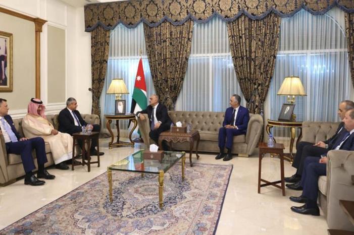 الخصاونة يؤكد أهمية اجتماع اللجنة الإقليمية لمنظمة السياحة في الأردن