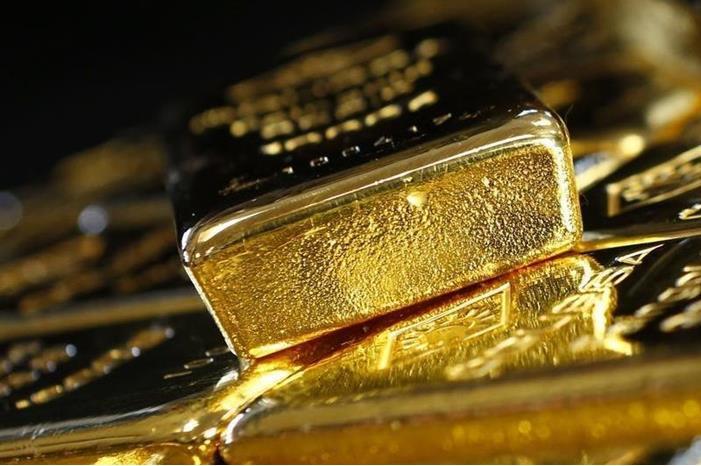 الذهب عالمياً يهبط بعد أن كان مستقرا