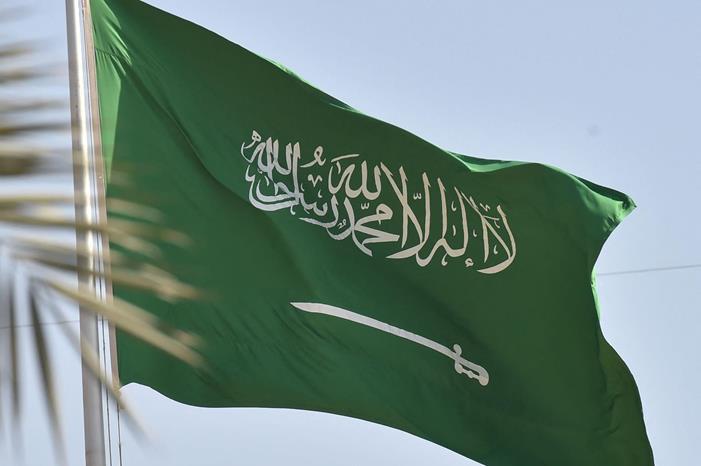 السعودية تخفض 1.5 مليون برميل من إنتاجها اليومي من النفط