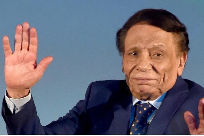 عادل إمام يقاضي وزير المالية المصري... اليكم ما حصل