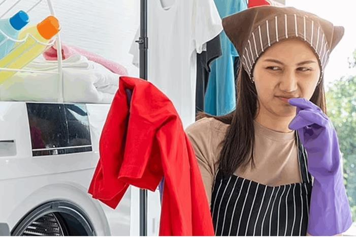 لهذا السبب تبقى رائحة الملابس الرياضية كريهة حتى بعد غسلها