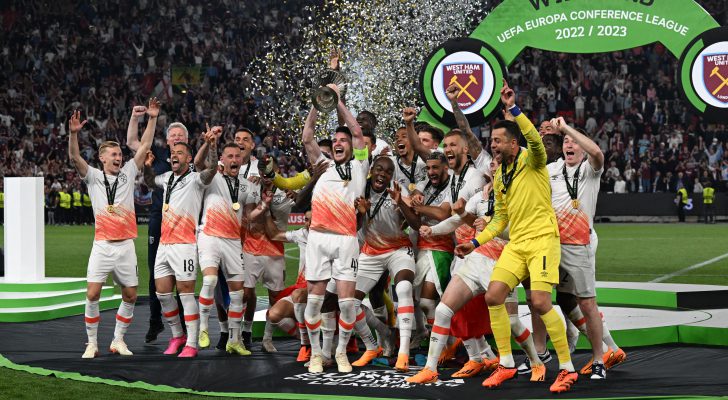 وست هام يتوج بلقب دوري المؤتمر الأوروبي