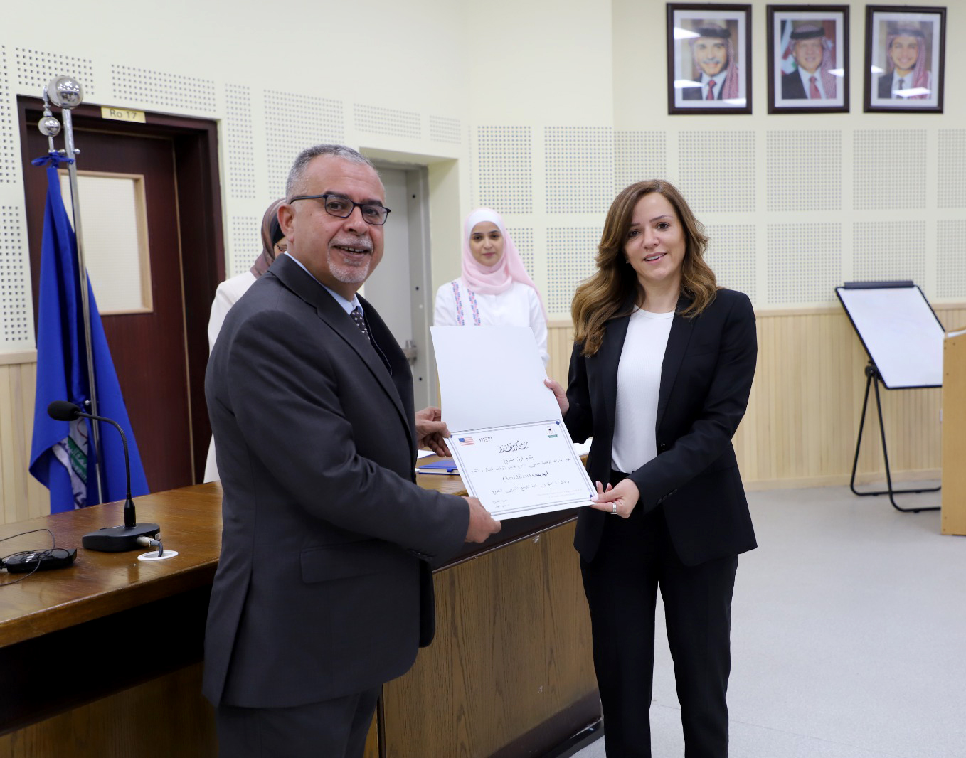 اختتام مشروع "تطوير مهارات حديثي التخرج لغايات التوظيف" باليرموك