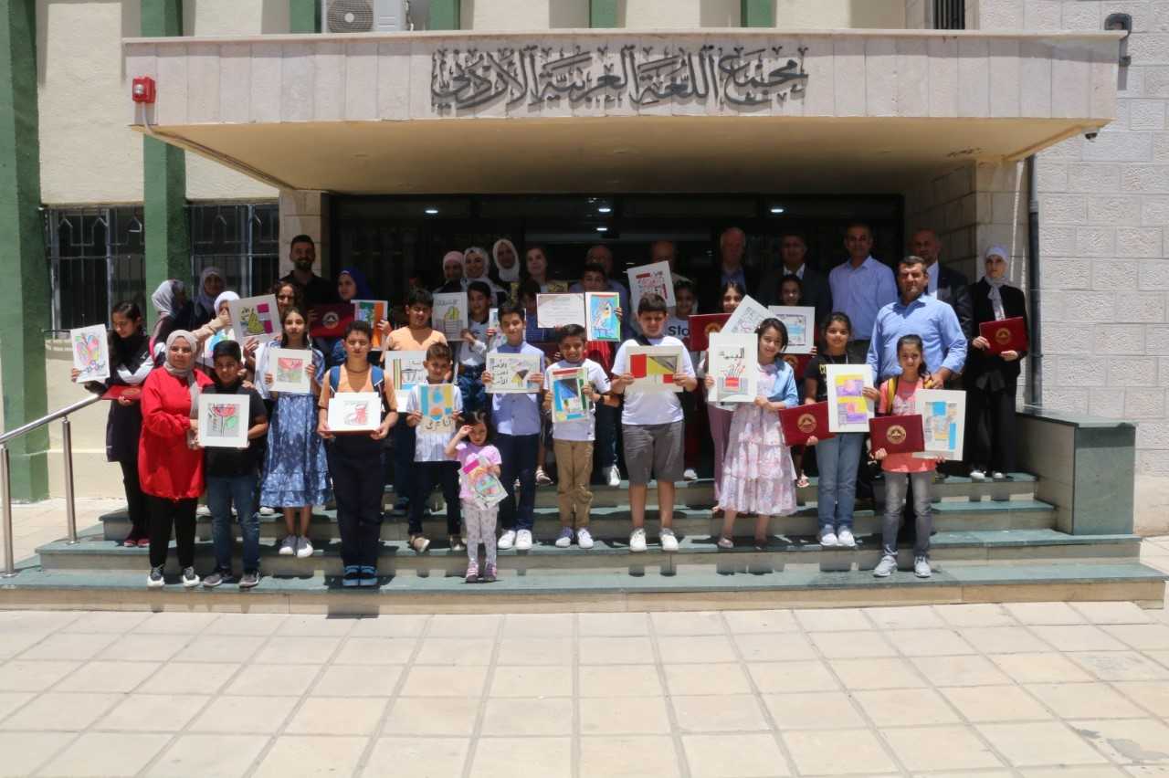 مجمع اللغة العربية ومبادرة (ض) ينظمان ورشة فن التصميم للأطفال 